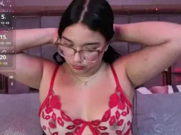 LeahBeck  live sex cam