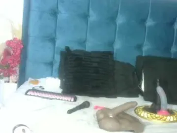 Petitlexxi  live sex cam