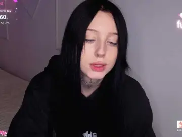 Snow-queenn  live sex cam