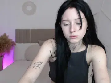 Snow-queenn  live sex cam