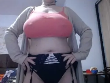 Mary-x  live sex cam