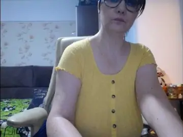Mary-x  live sex cam