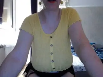 Mary-x  live sex cam