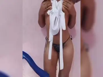 Stellah1  live sex cam