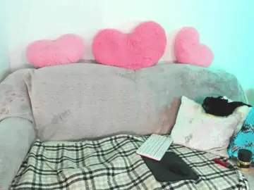 CurlyDream  live sex cam