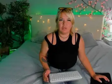 CurlyDream  live sex cam
