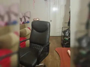 Flirt-Red  live sex cam