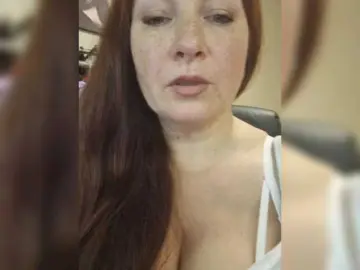 Flirt-Red  live sex cam