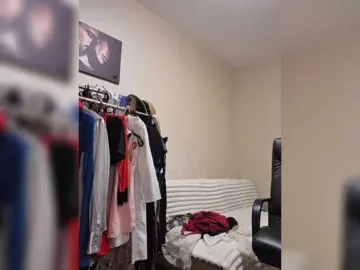 Flirt-Red  live sex cam