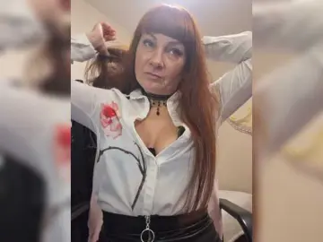 Flirt-Red  live sex cam