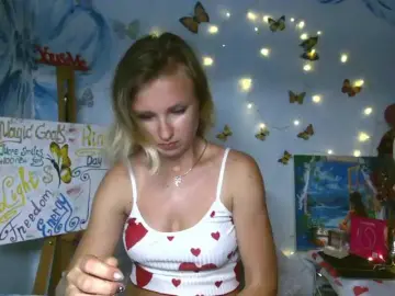 HarleyWid  live sex cam