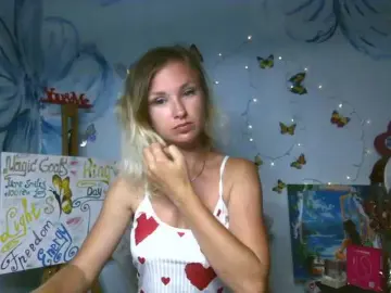 HarleyWid  live sex cam