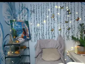 HarleyWid  live sex cam