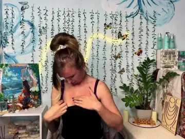 HarleyWid  live sex cam
