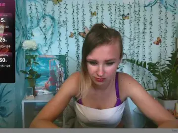 HarleyWid  live sex cam