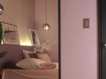 IzzyWild  live sex cam