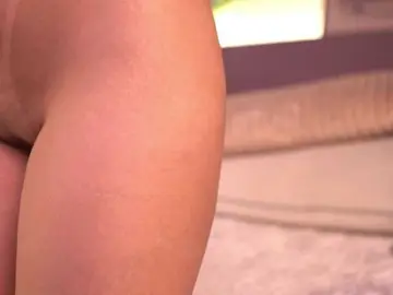 IzzyWild  live sex cam