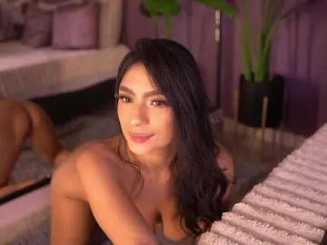 IzzyWild  live sex cam