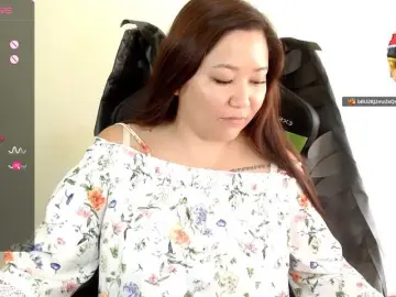 LisaAsianFlower  live sex cam