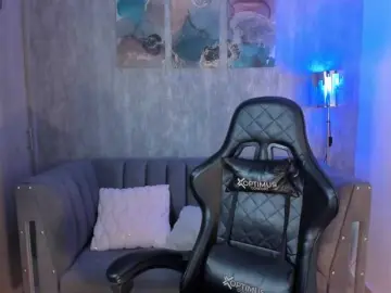 MelanieHudson  live sex cam