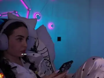 Your-red-wine  live sex cam