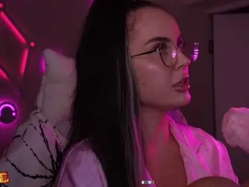 Your-red-wine  live sex cam