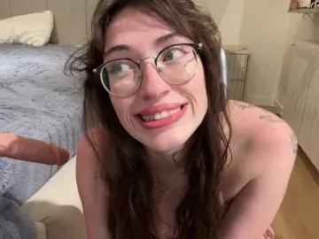 KellyyBeryy  live sex cam