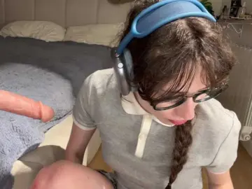 KellyyBeryy  live sex cam