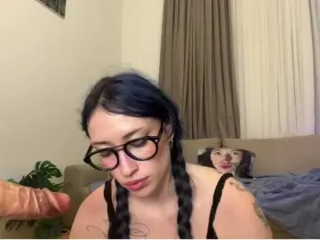 KellyyBeryy  live sex cam