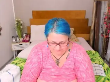 SweetBoobsM  live sex cam