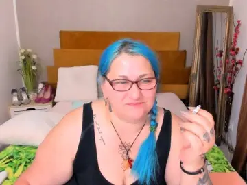 SweetBoobsM  live sex cam