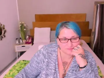 SweetBoobsM  live sex cam