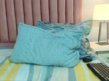 AnnyRoss  live sex cam