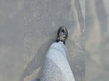 DELOVAYAKOLBASA  live sex cam