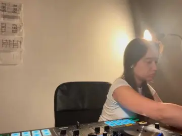 JimmieYates  live sex cam