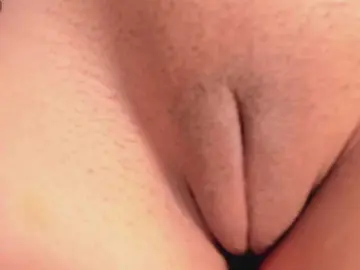 LelaWest  live sex cam