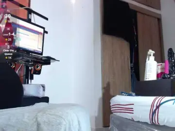 Victoria0486  live sex cam