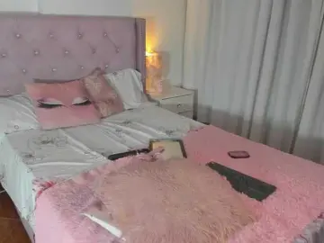 Destinysweet  live sex cam