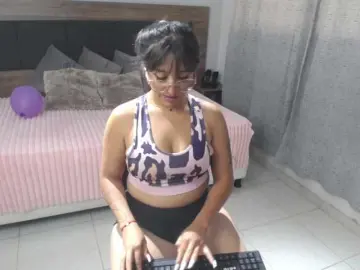 Miss-charlott-18  live sex cam