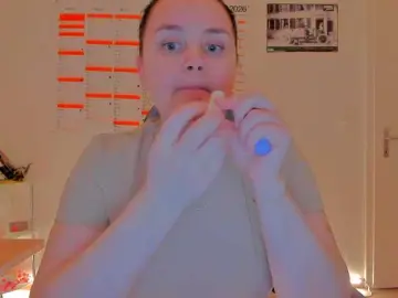 Elieen2  live sex cam