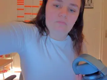 Elieen2  live sex cam