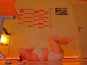 Elieen2  live sex cam