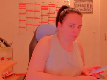 Elieen2  live sex cam
