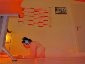 Elieen2  live sex cam