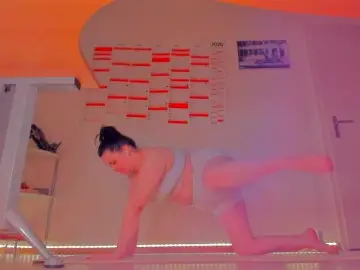 Elieen2  live sex cam