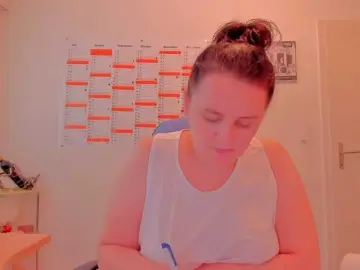 Elieen2  live sex cam