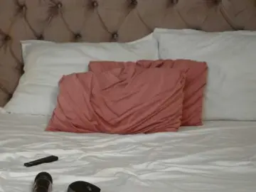 MiriamFoxx  live sex cam