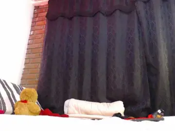 Alicehorny  live sex cam