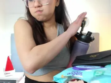 Chaneelstark  live sex cam