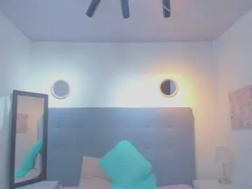 Chaneelstark  live sex cam